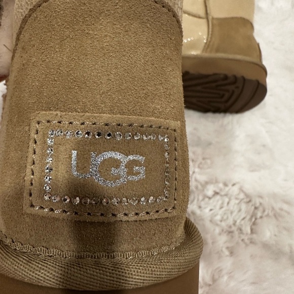 UGG women’s Tan Sparkle Boots-brand new size 9 - Picture 3 of 7
